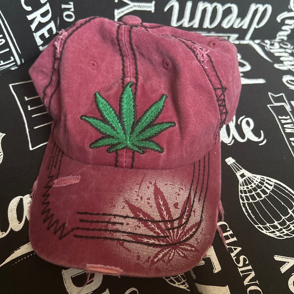 Weekend green cap